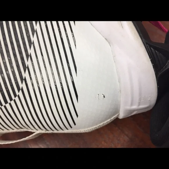 Under Armour M 7.5 cleats - Picture 8 of 8